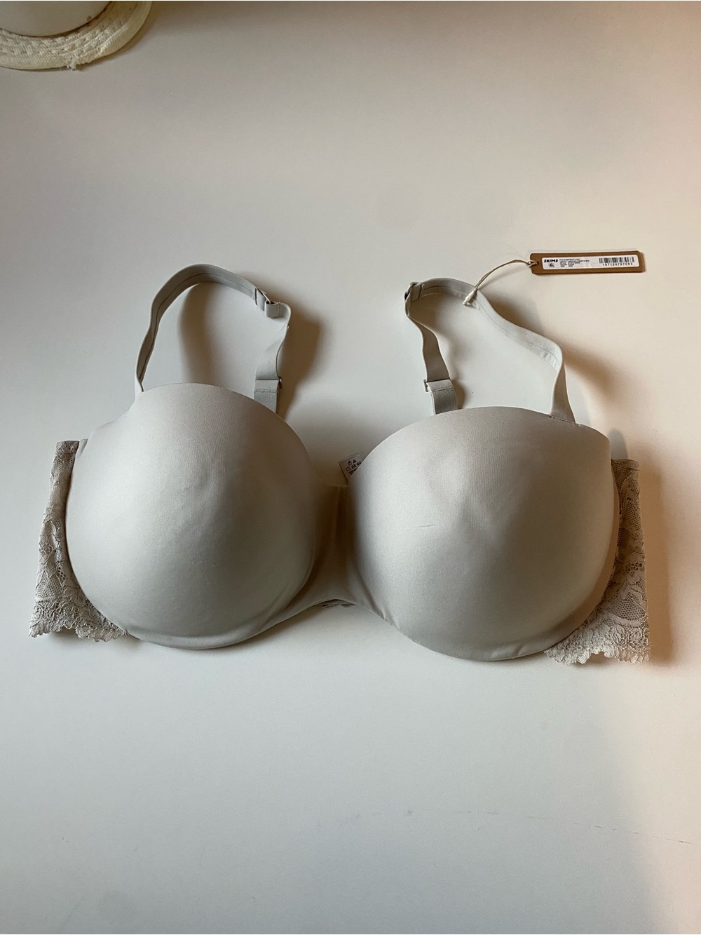 Skims FITS EVERYBODY LACE
LIGHTLY LINED BALCONETTE BRA in Stone NWT size 42DD